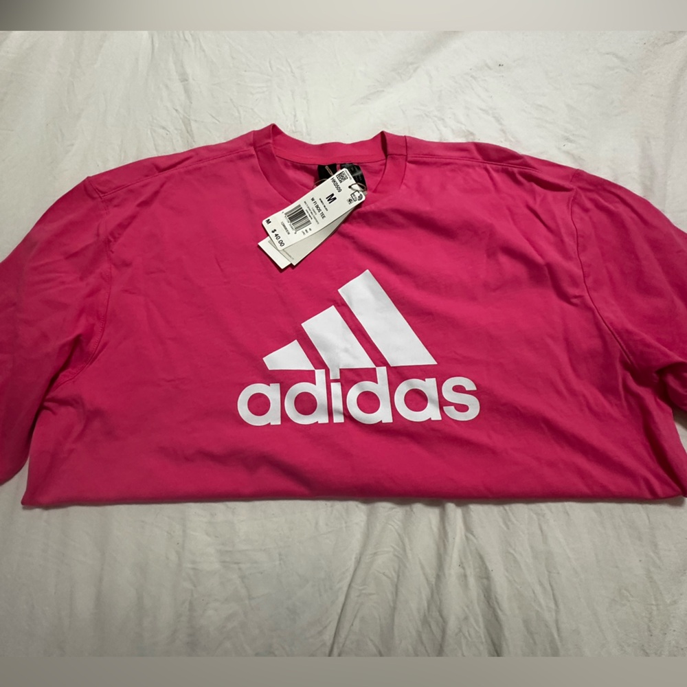 Women’s oversized adidas shirt in hot pink - medium